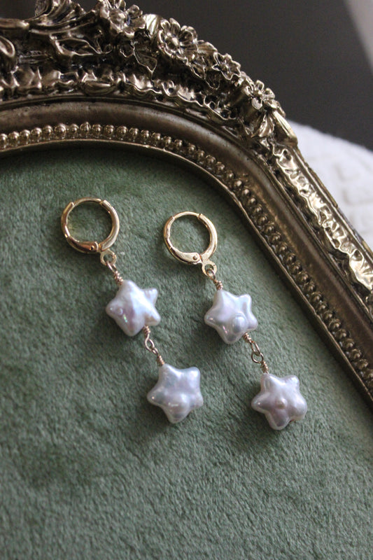 Double Star Pearl Huggies