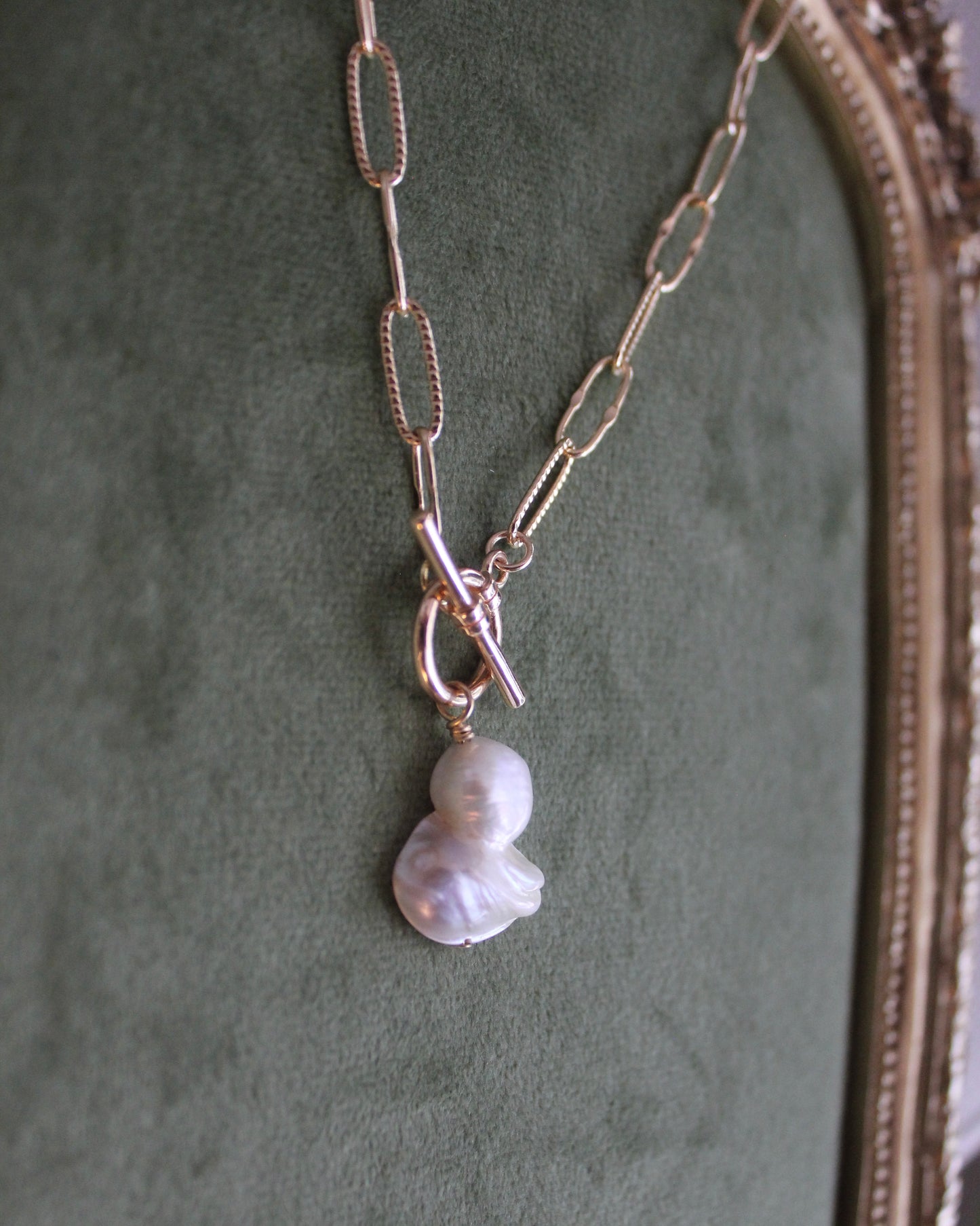 Baroque Pearl Toggle Necklace