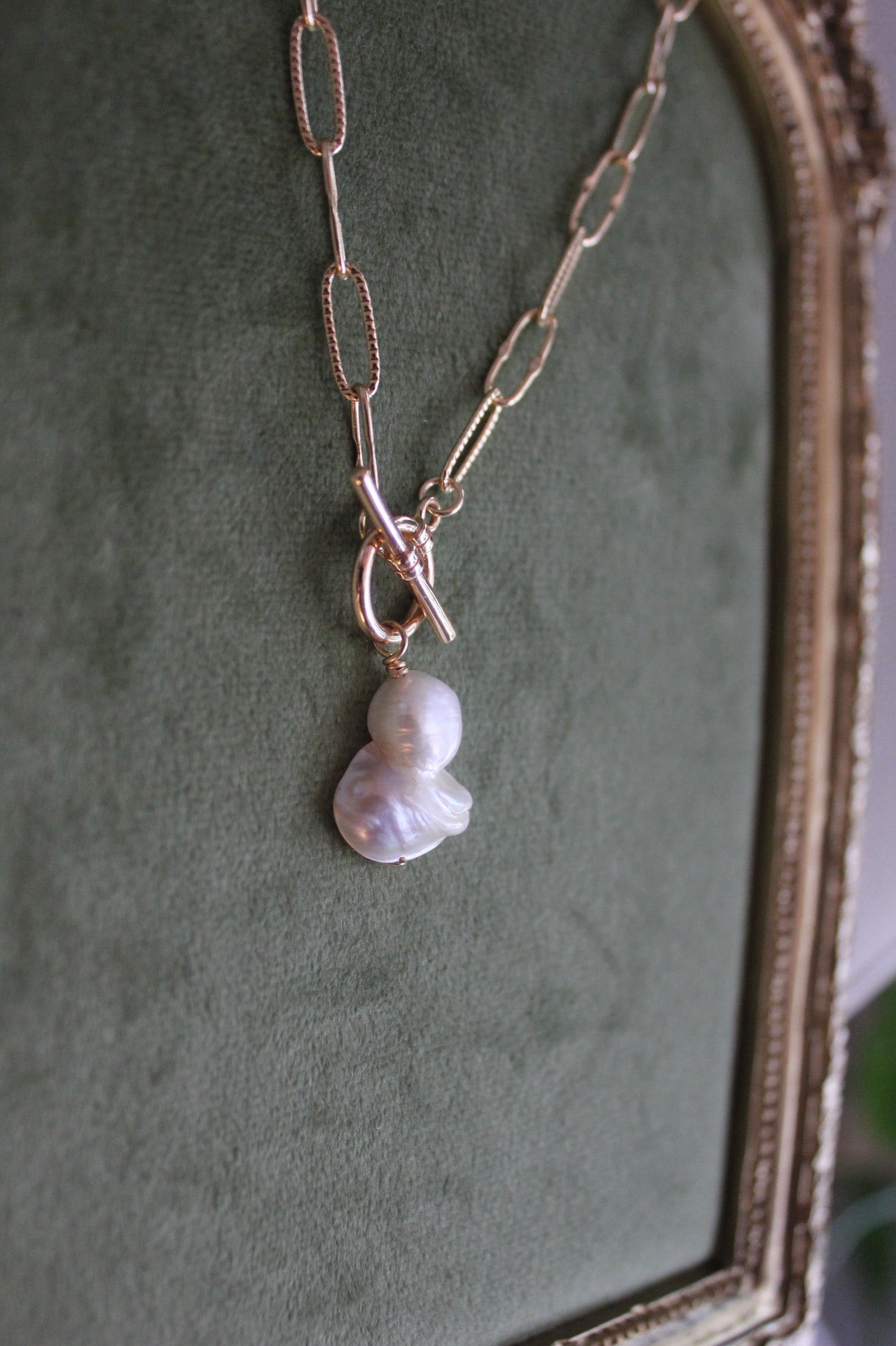 Baroque Pearl Toggle Necklace